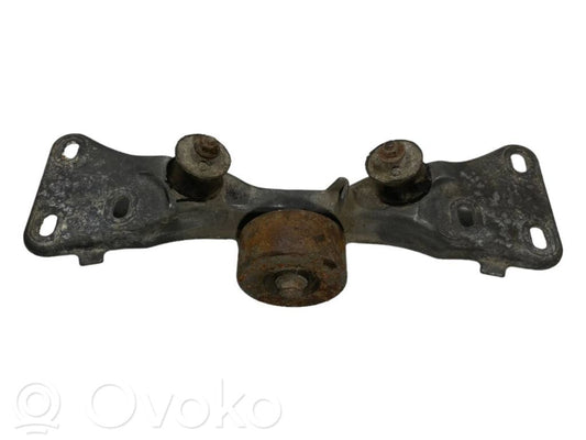 Transmission mounting bracket