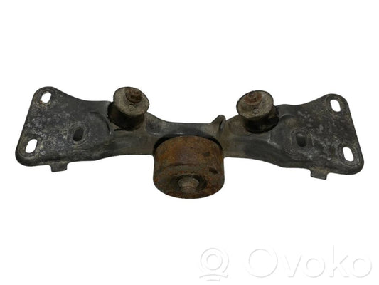 Pārnesumkārbas stiprinājuma kronšteins