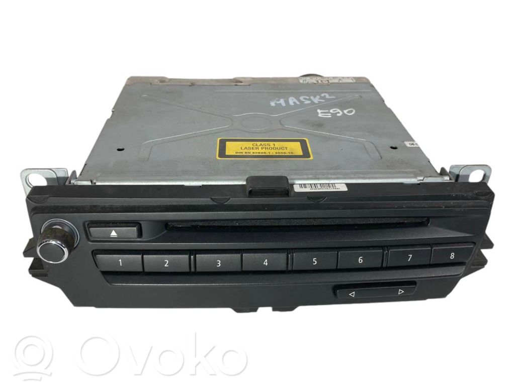 Radio / CD/DVD player / navigation