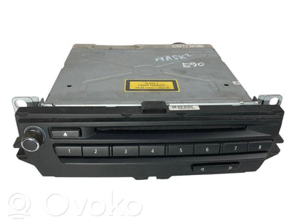 Radio / CD/DVD player / navigation
