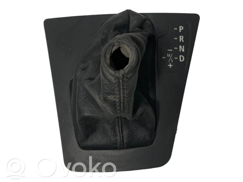 Gear shift lever decorative trim (plastic)