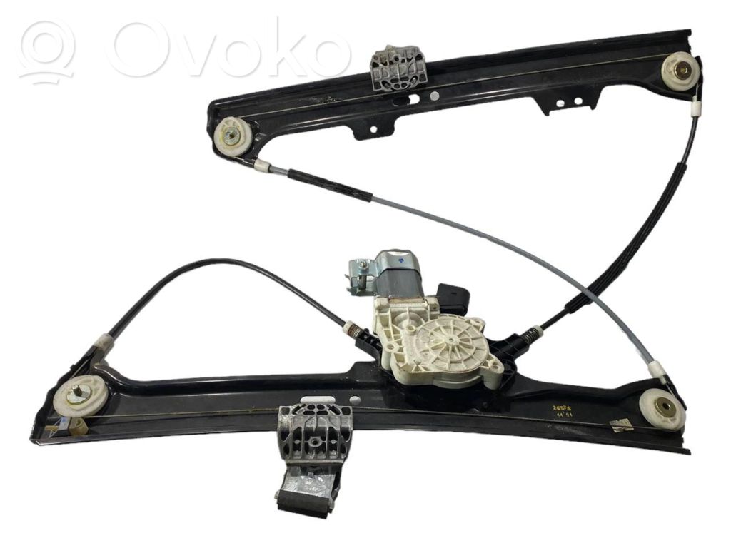 Priekšpusē elektriskā loga pacelšanas mehānisma komplekts