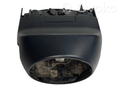 Stūres ass dekoratīvā apdare