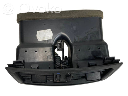 Aizmugurējā gaisa - ventilācijas reste