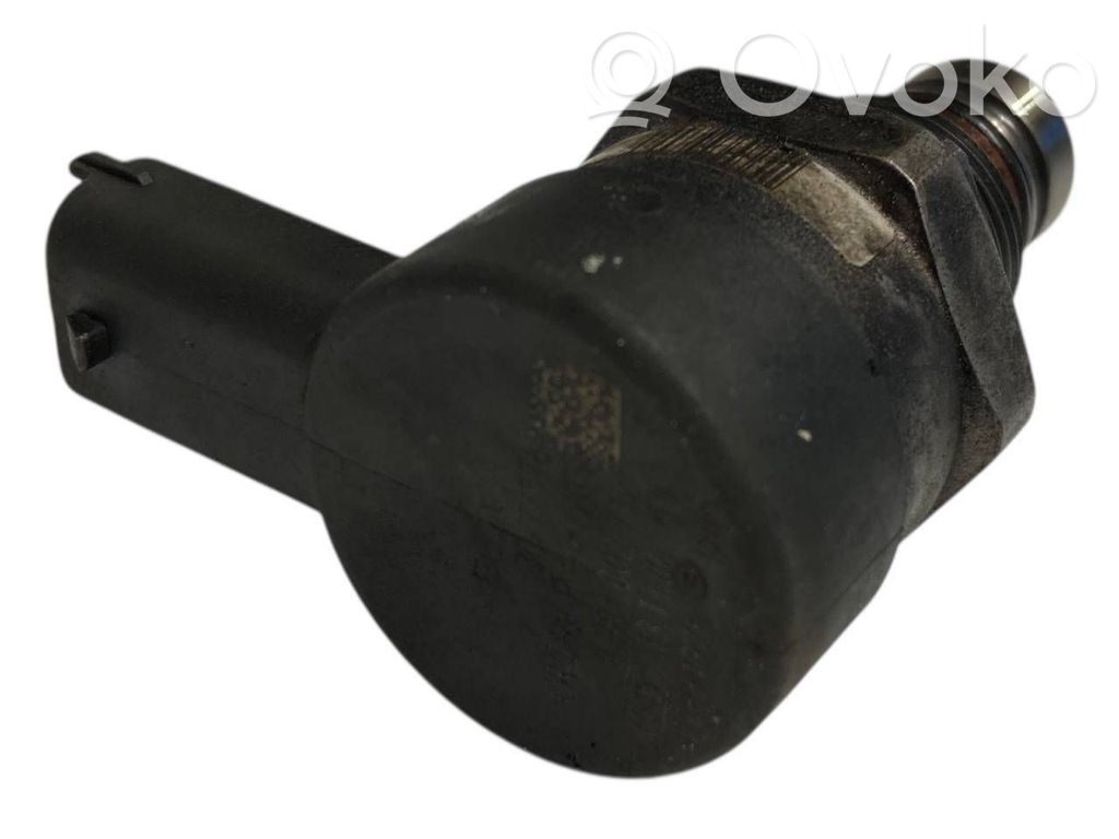 Degvielas spiediena regulators