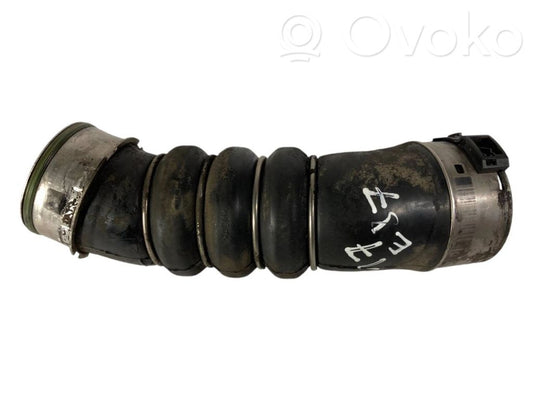 Interkūlera šļūtene (-es) / caurule (-es)