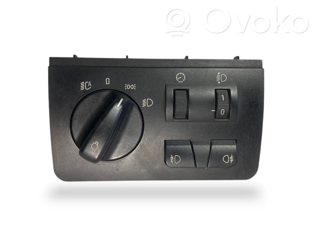 Headlight switch