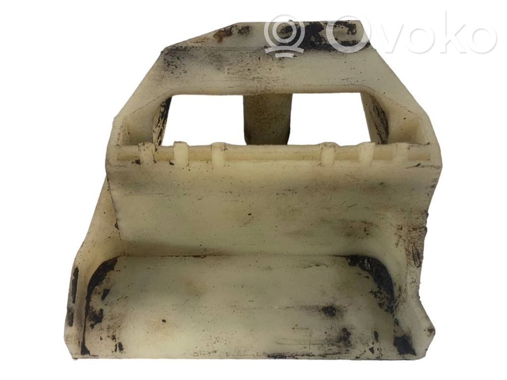 Radiatora (-u) turētājs / kronšteins