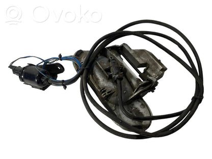 External opening handle