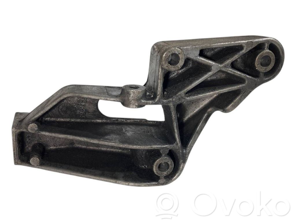 Dzinēja nostiprināšanas stiprinājums-kronšteins