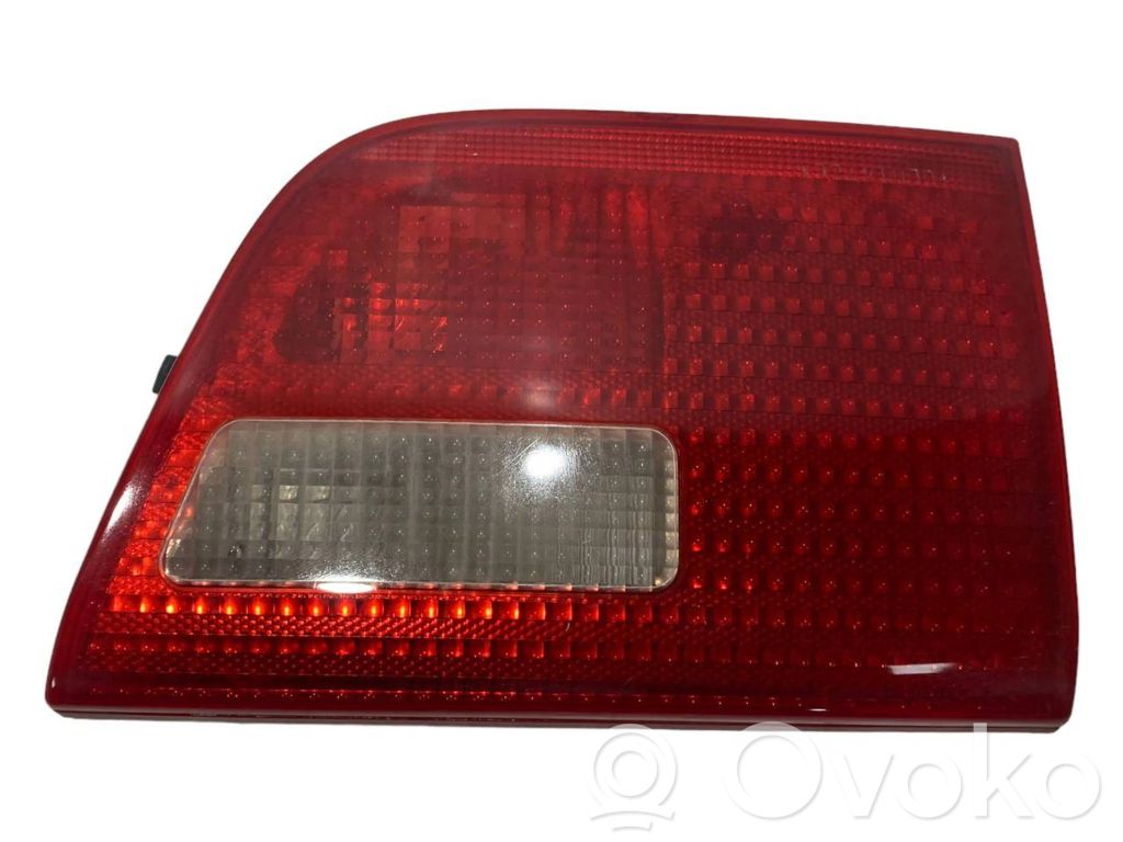 Taillight in the hood