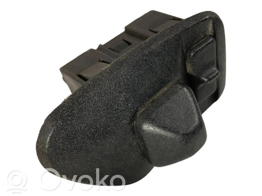 Sānu spoguļu slēdzis