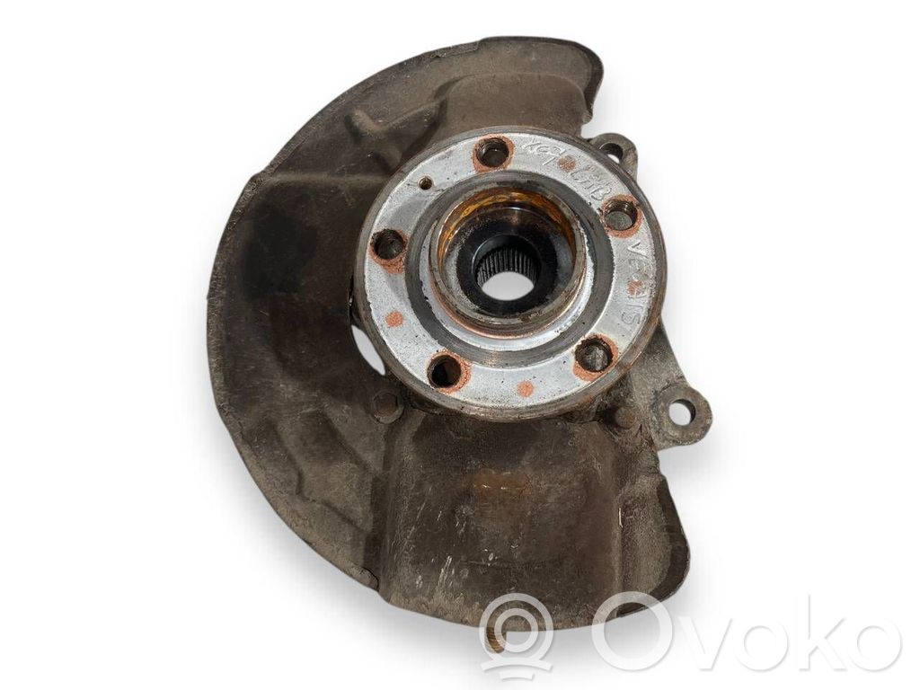 Priekšējā riteņa rumbas vārpstas šarnīrs (stupica, capfa)