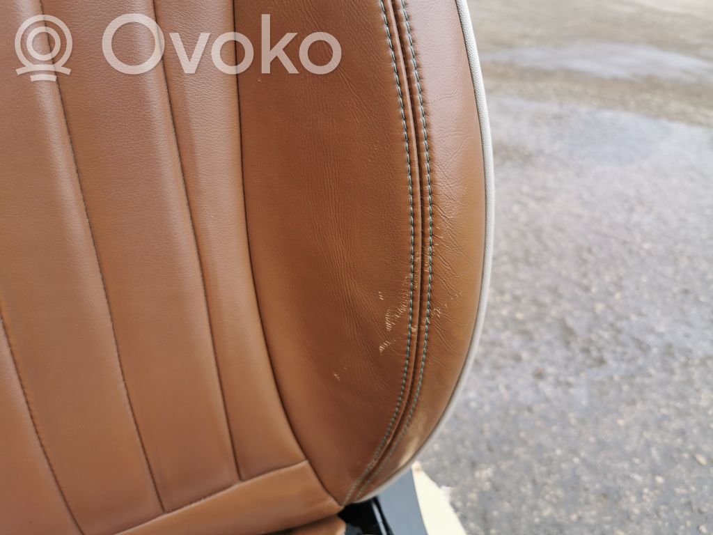 Salona daļu komplekts