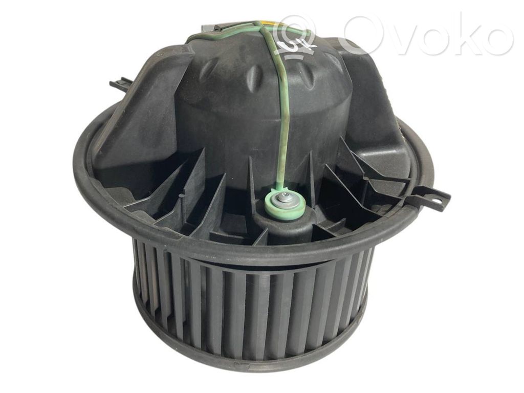 Mazā radiatora ventilators