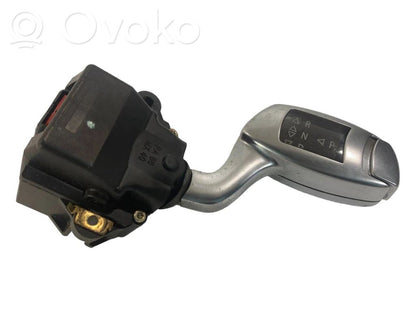 Ātrumu pārslēgšanas slēdzis / kloķis