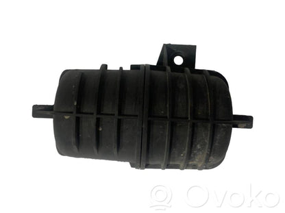 Vacuum air tank