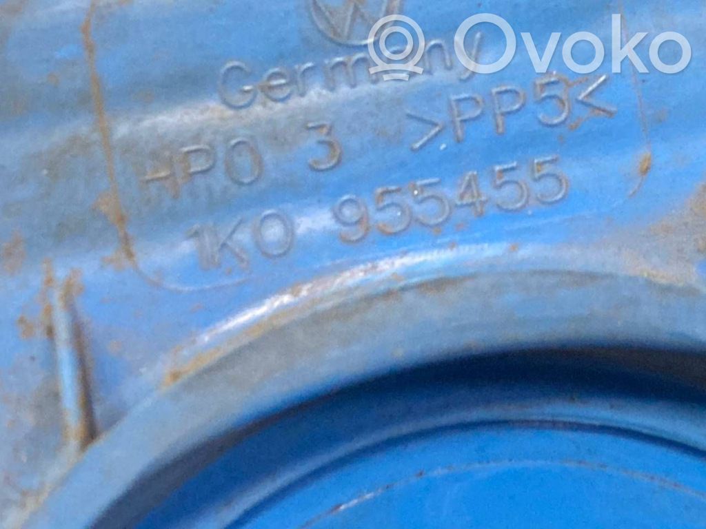 Logu šķidruma tvertne