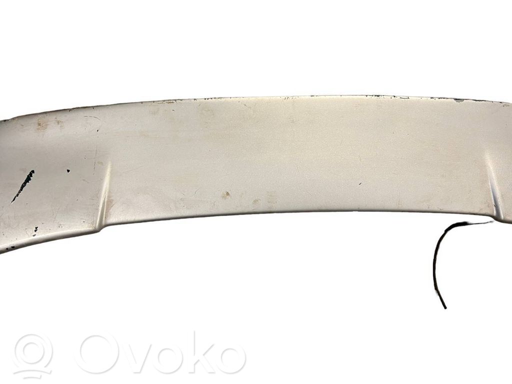 Spoilera aizmugurējais vāks