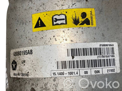 Priekšpusē gaisa amortizators ( pneimatiskā balstiekārta)