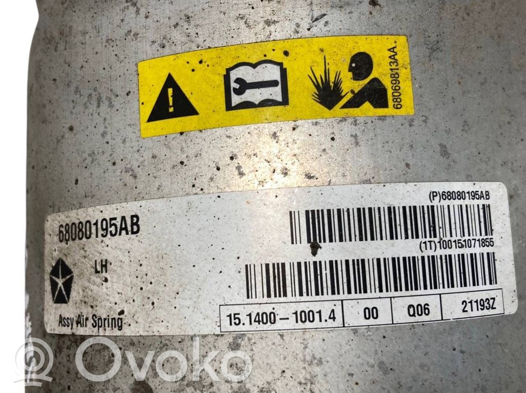 Priekšpusē gaisa amortizators ( pneimatiskā balstiekārta)