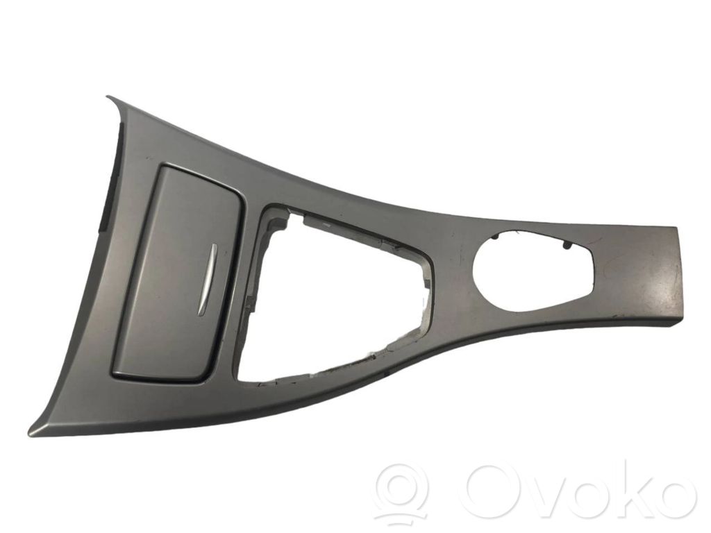 Decorative decoration