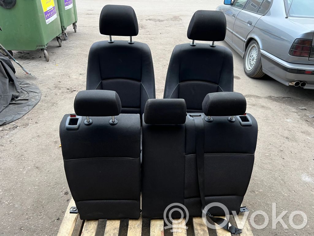 Комплект сидений