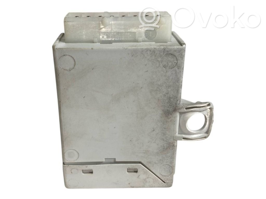 Блок управления крышкой багажника