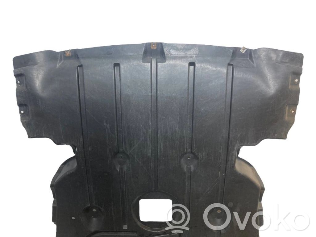 Dzinēja apakšas aizsargs