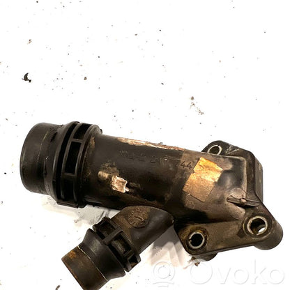 Caurulīte (-es) / šļūtene (-es)