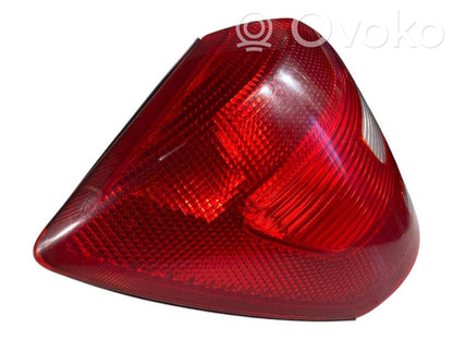 Задний фонарь в кузове