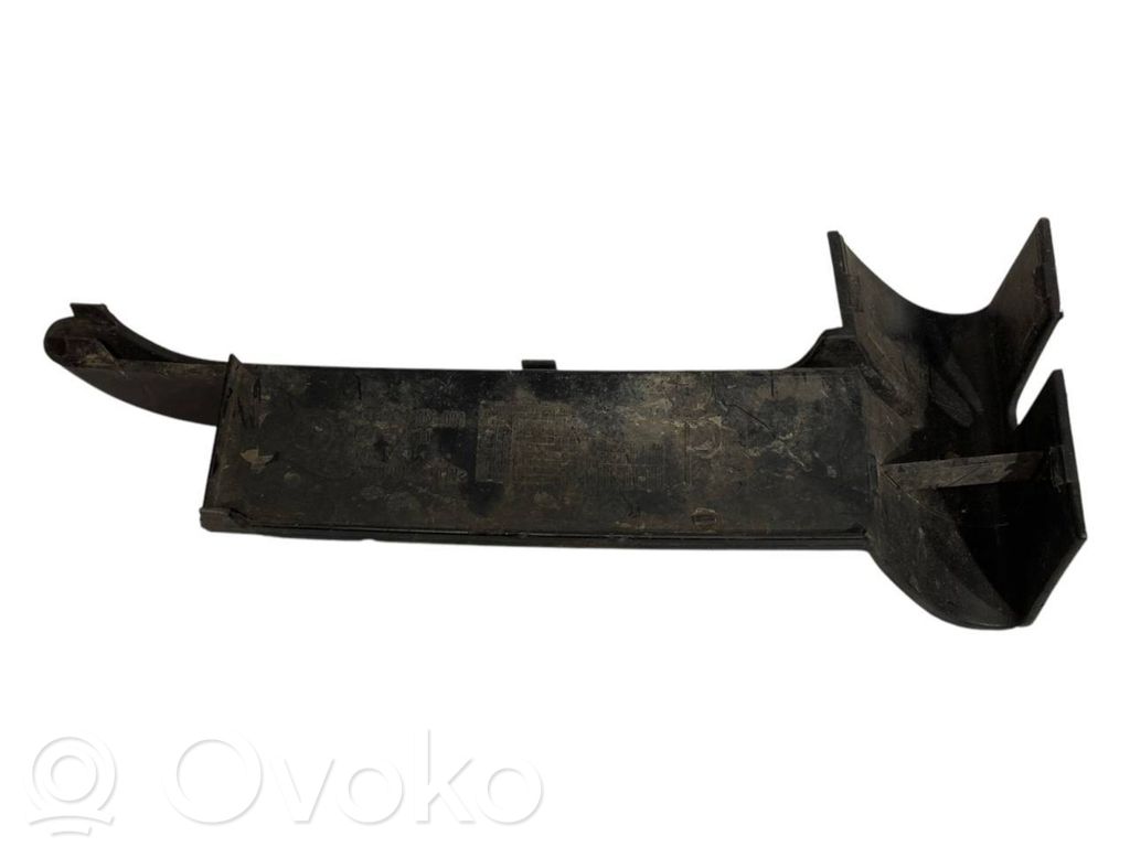 Apakšējais režģis (trīsdaļīgs)