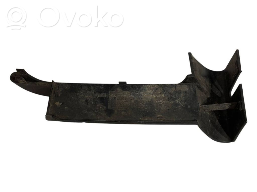 Apakšējais režģis (trīsdaļīgs)