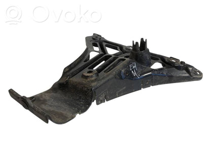 Кронштейн крепления заднего бампера