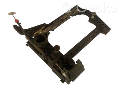 Holder/bracket for external opening handle at the front