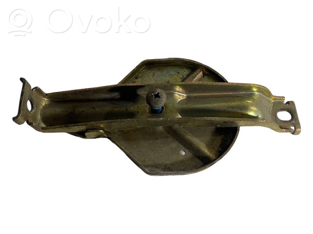 Akumulatora stiprinājums