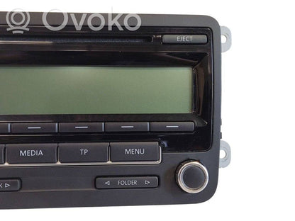 Radio / CD/DVD atskaņotājs / navigācija