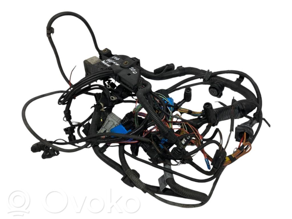 Dzinēja vadu instalācija