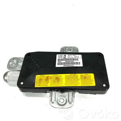 Priekšējo durvju drošības spilvens