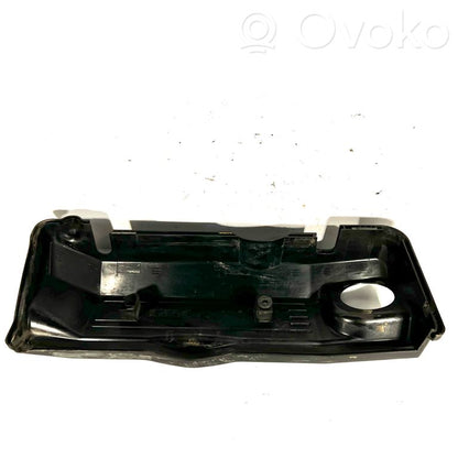 Engine cover (decorative trim)