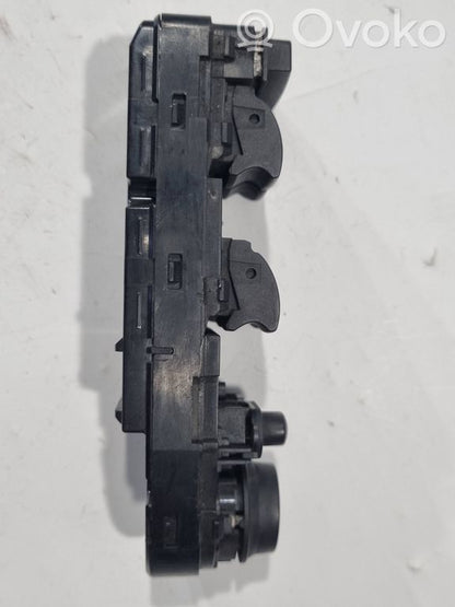 Power window switch