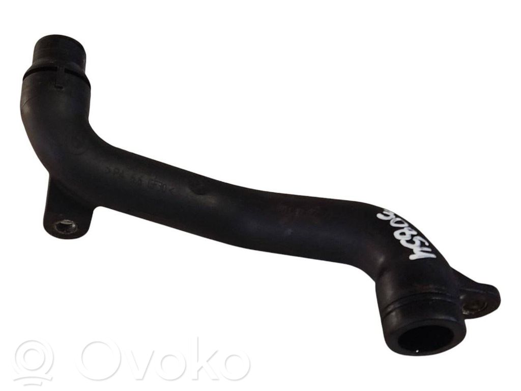 Caurulīte (-es) / šļūtene (-es)