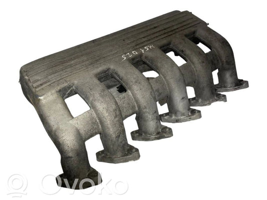 Впускной коллектор