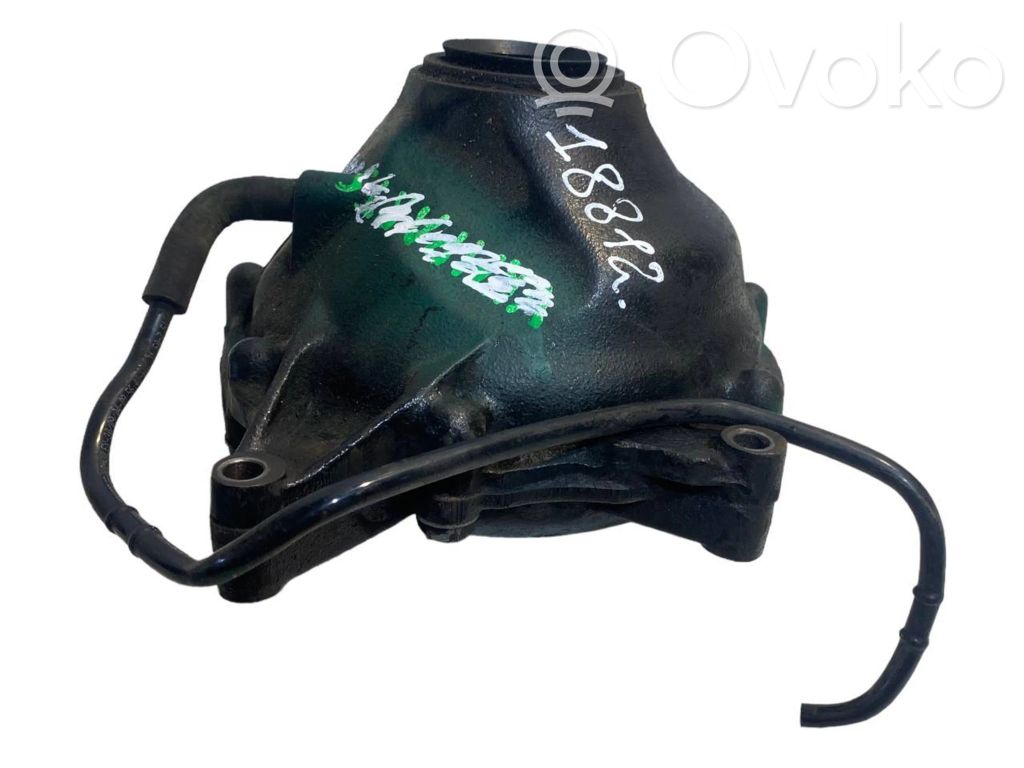 Priekšējais reduktors