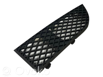 Lower grille (three-piece)