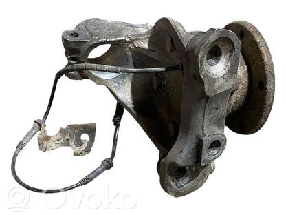 Priekšējā riteņa rumbas vārpstas šarnīrs (stupica, capfa)