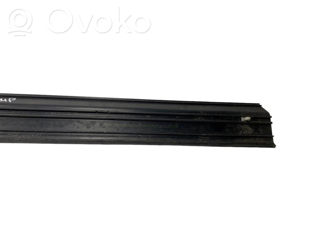 Front sill trim (inner)