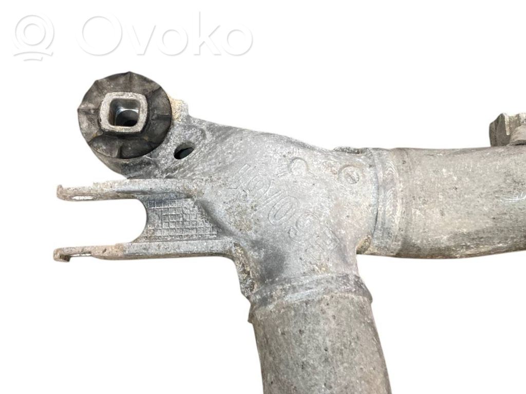 Pusrāmis aizmugurējais / priekšējais