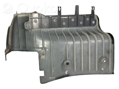 Другой тип декоративной отделки багажника