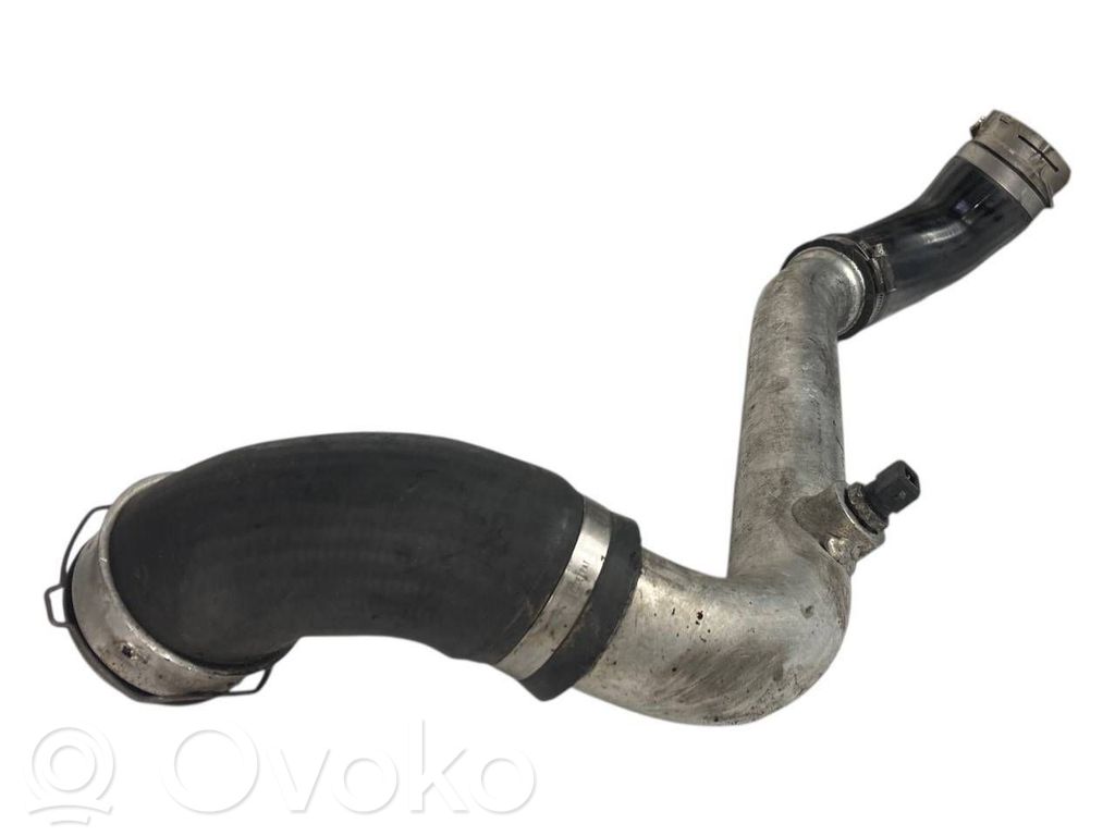 Interkūlera šļūtene (-es) / caurule (-es)